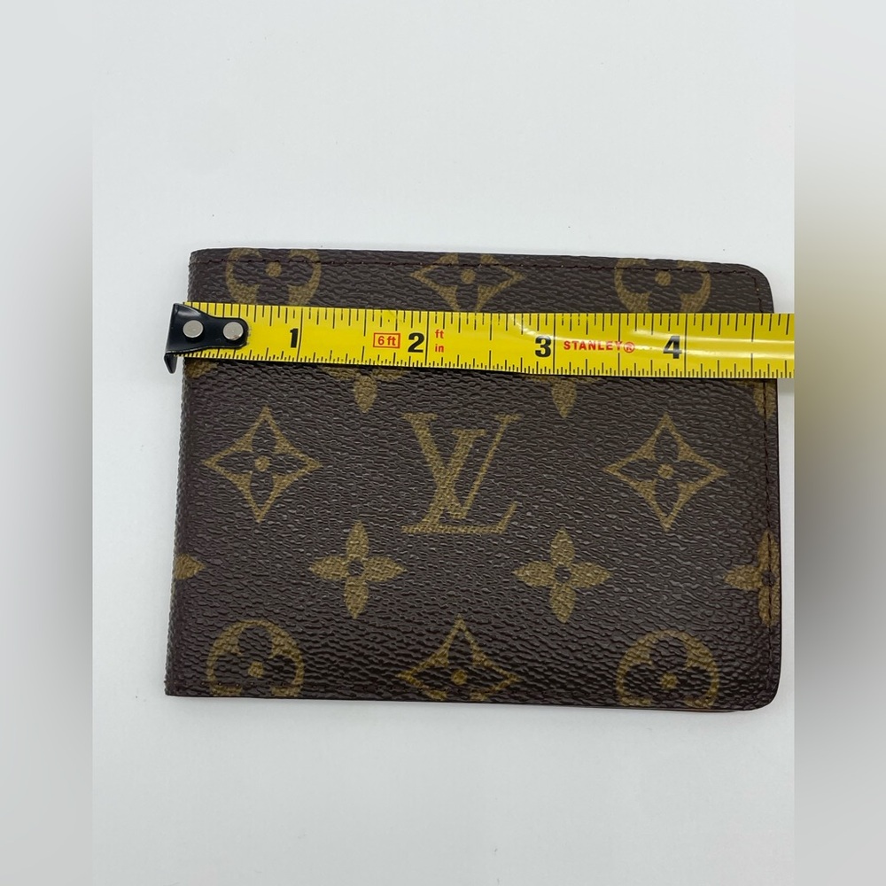 Louis Vuitton Monogram Bifold Men’s Wallet - Picture 9 of 10